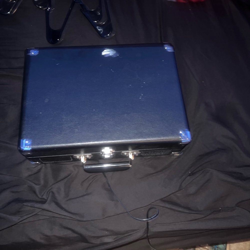 Record player - Picture 2 of 2